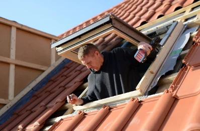 Pose de fenêtres de toit Velux à Aussonce